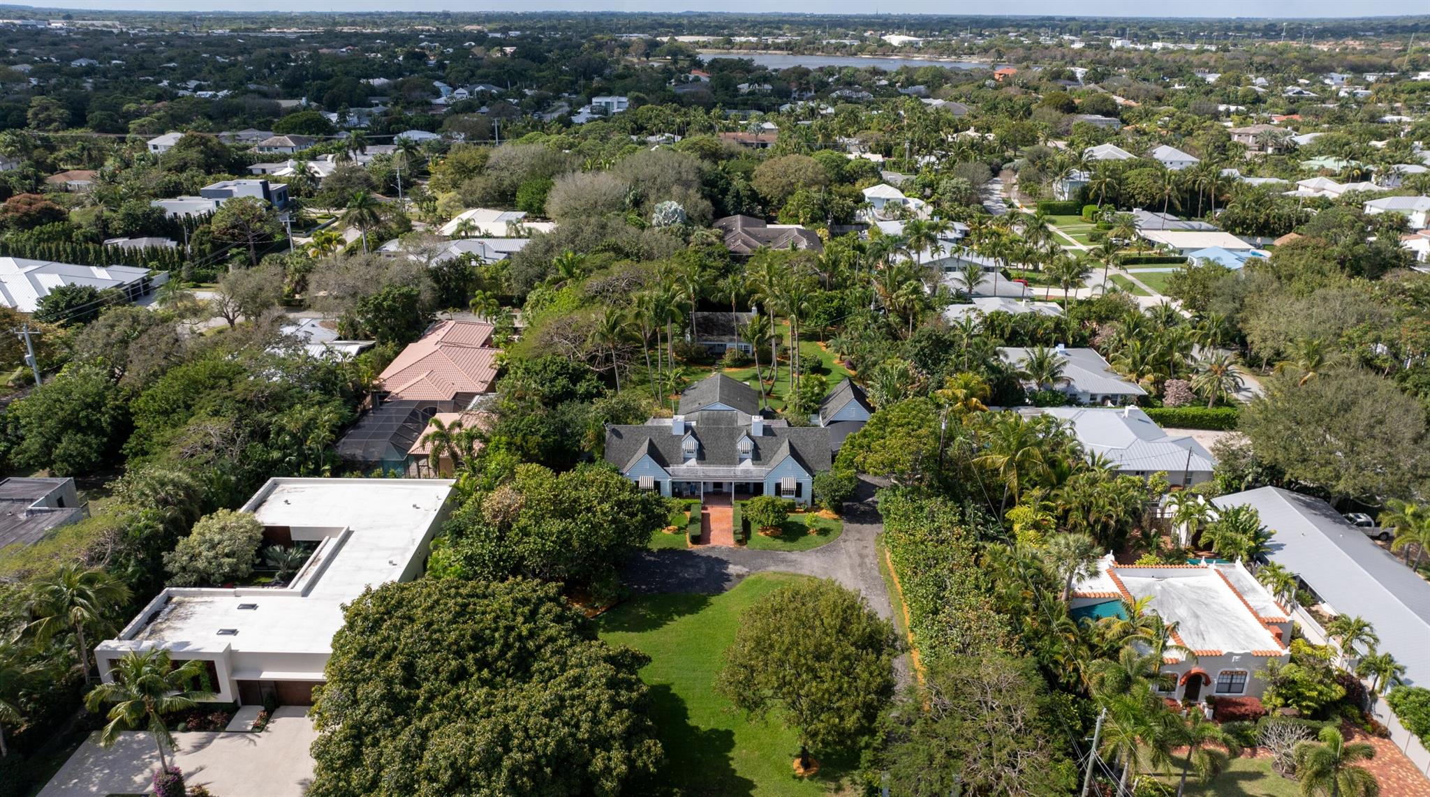 S/D OF 8-46-43, S 1/2 OF - Residential