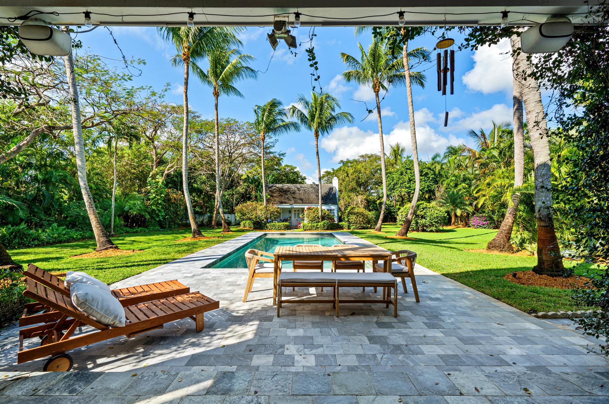 S/D OF 8-46-43, S 1/2 OF - Residential