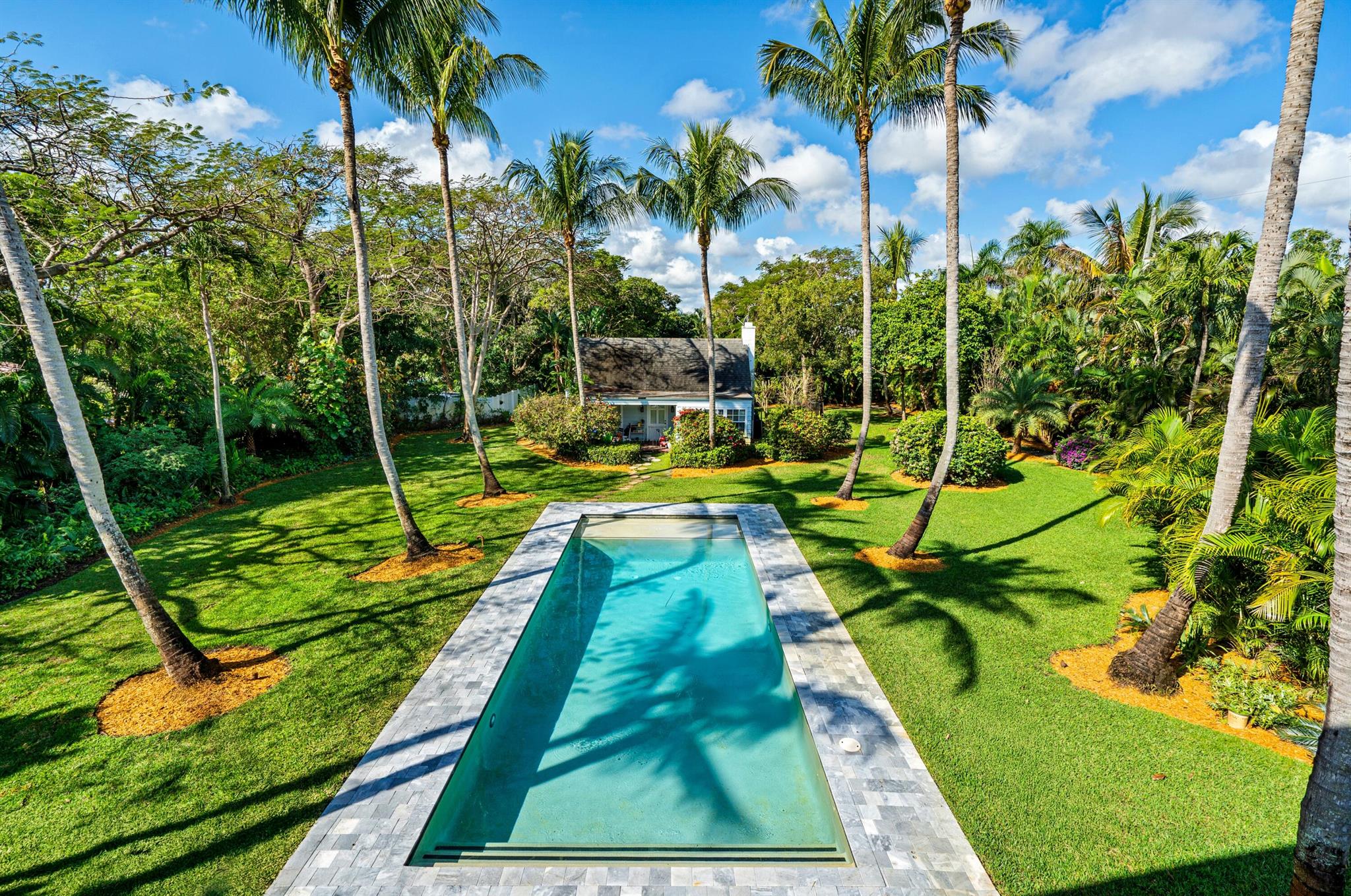 S/D OF 8-46-43, S 1/2 OF - Residential