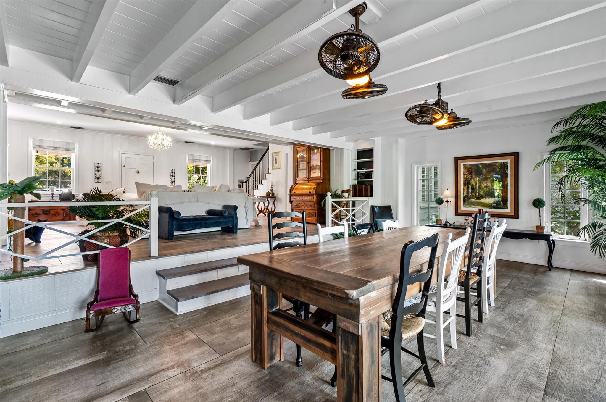 S/D OF 8-46-43, S 1/2 OF - Residential