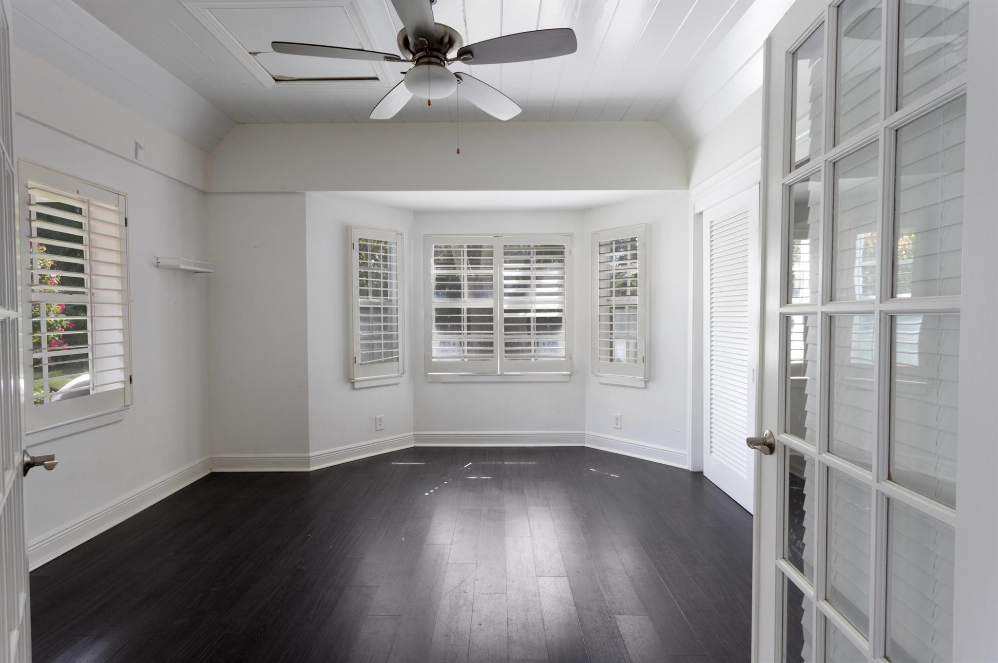 S/D OF 8-46-43, S 1/2 OF - Residential