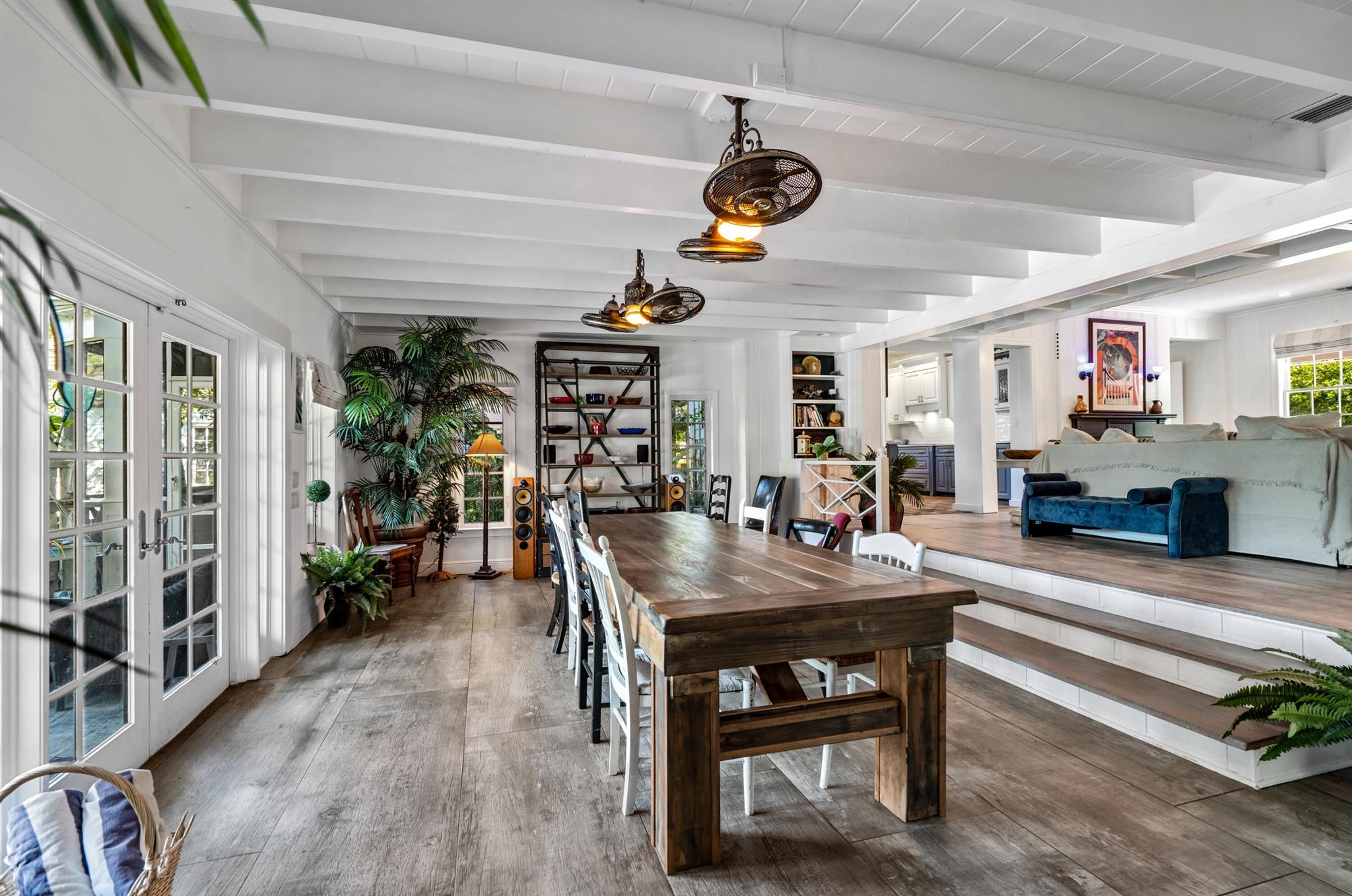 S/D OF 8-46-43, S 1/2 OF - Residential