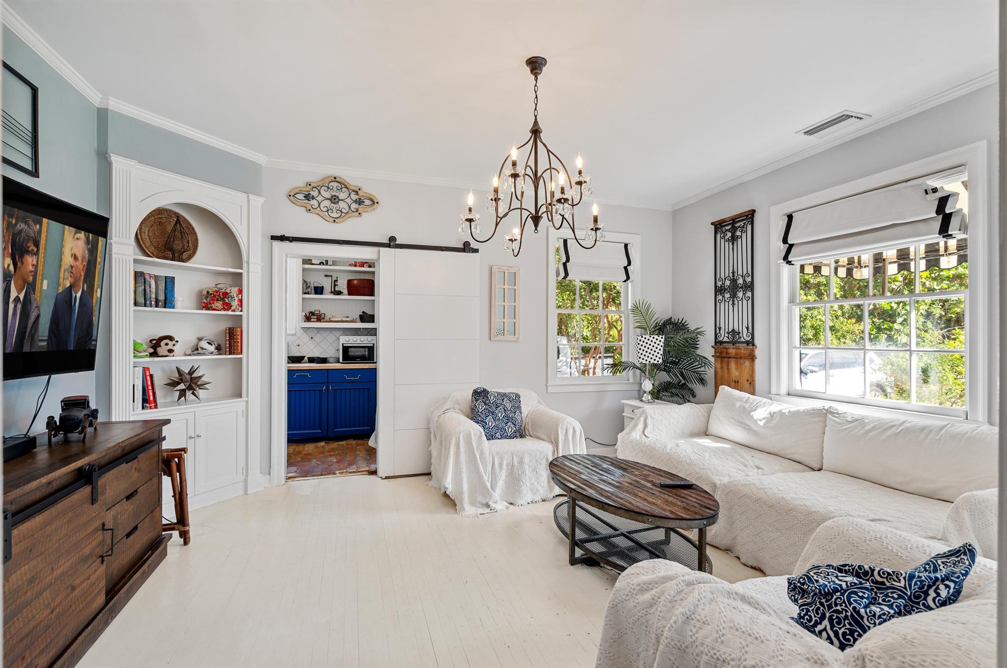 S/D OF 8-46-43, S 1/2 OF - Residential