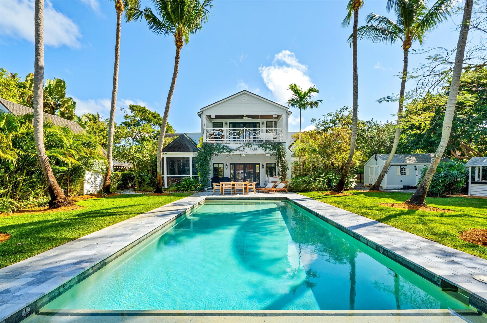 S/D OF 8-46-43, S 1/2 OF - Residential