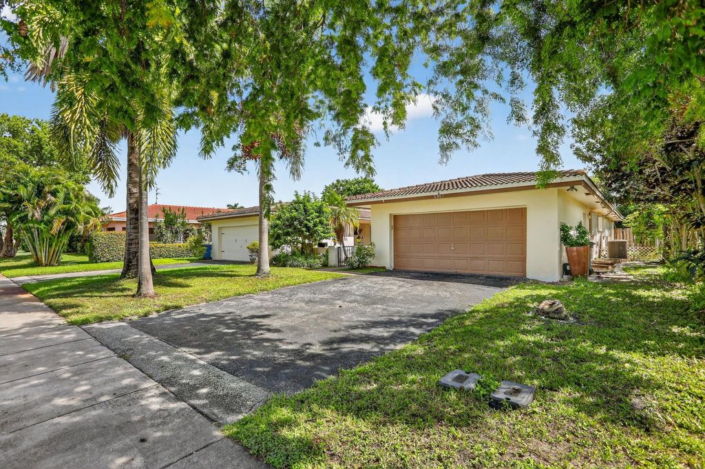 Photo of 3817 NW 84th Avenue, Coral Springs, FL 33065 (MLS # F10530027)