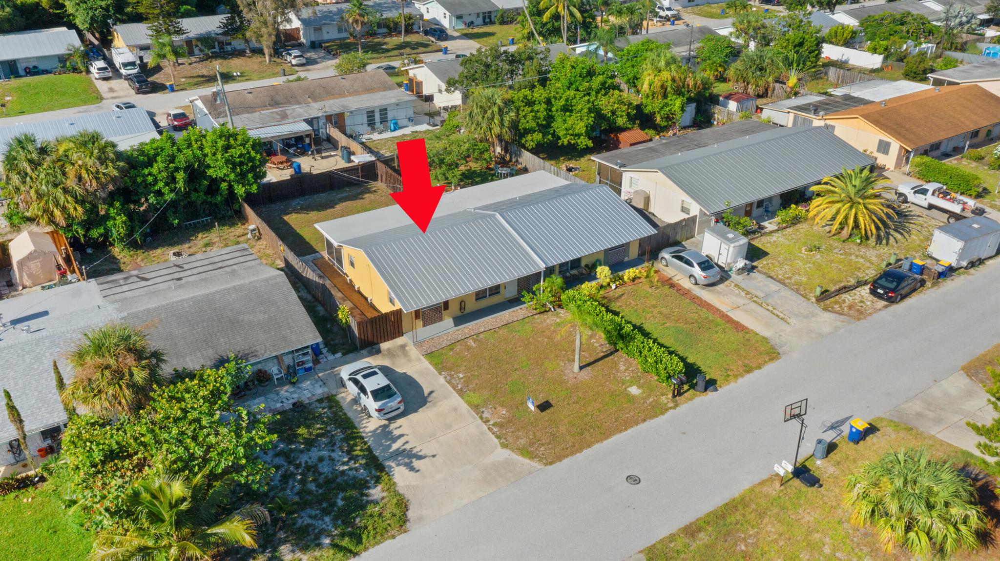 2290 NE Rustic Way, Jensen Beach, FL, 34957/$249,000 2 2290 NE Rustic Way