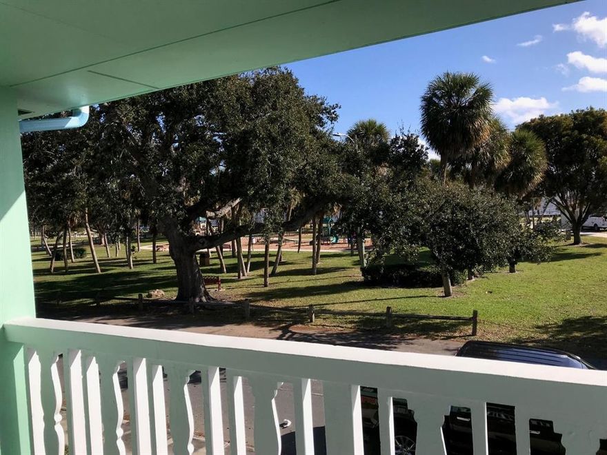 STUNNING 2 BR SECOND FLOOR CORNER UNIT WITH GREAT VIEW OF BRYANT PARK, SPECKLED WATER VIEWS OF THE INTRACOASTAL, AND AMAZING VIEW OF YOUR NEIGHBOR - THE HISTORIC BIRTHDAY CAKE HOUSE!  THIS SPACIOUS UNIT HAS 1,200 SF OF LIVING SPACE, UPDATED KITCHEN & BATHS, FLOORING, AND IS LOCATED JUST BLKS TO DT LAKE WORTH.