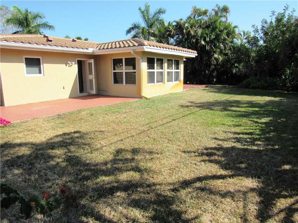 MARY-KNOLL 39-48 B - Residential Lease