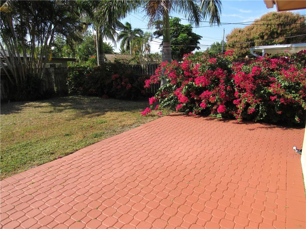 MARY-KNOLL 39-48 B - Residential Lease