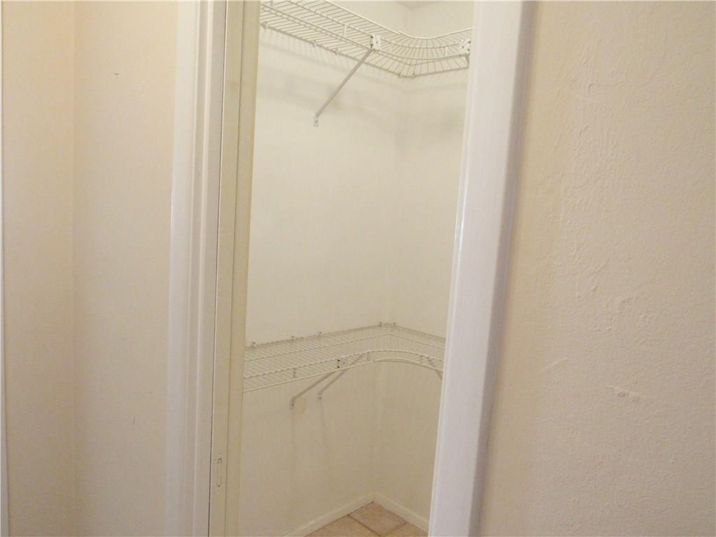 MARY-KNOLL 39-48 B - Residential Lease