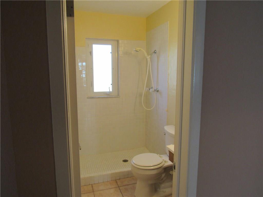 MARY-KNOLL 39-48 B - Residential Lease