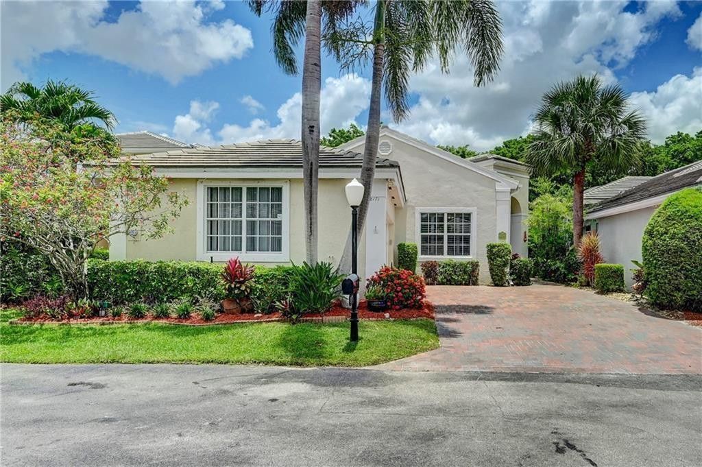 Photo of 8171 Hampton Wood Drive, Boca Raton, FL 33433 (MLS # F10507640)