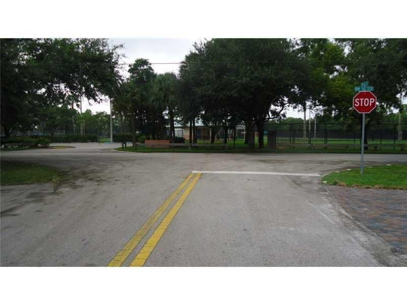 Sunrise Golf Village Sec - Residential Lease