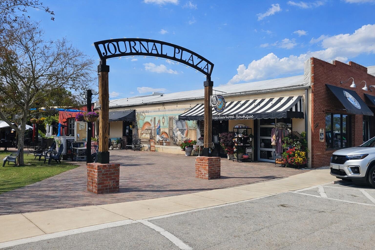 DEEANN LAKEFRONT EST - Residential