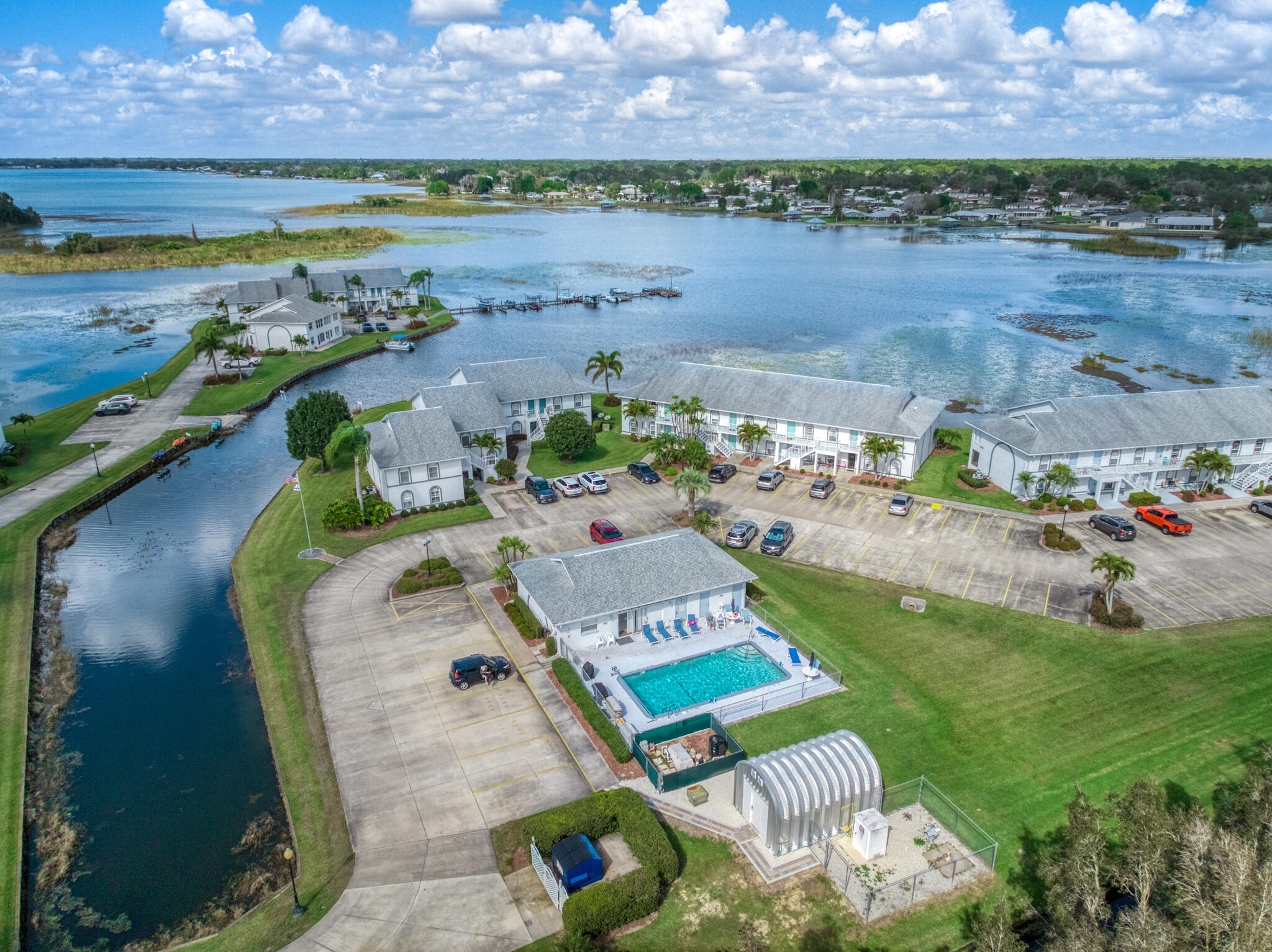 DEEANN LAKEFRONT EST - Residential