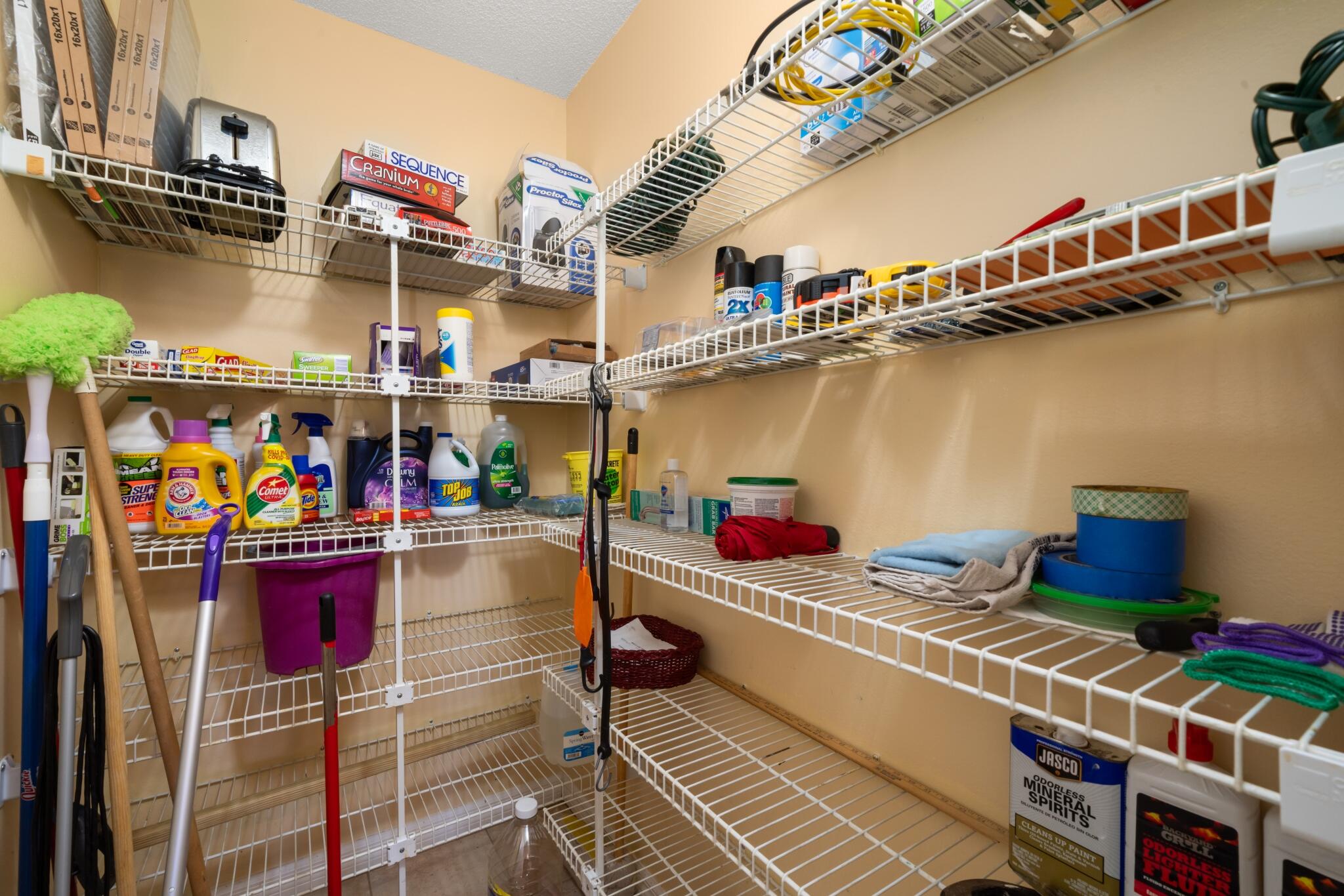 DEEANN LAKEFRONT EST - Residential