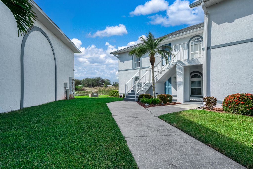 Photo of 703 Chelsee Way, Lake Placid, FL 33852 (MLS # R11169813)