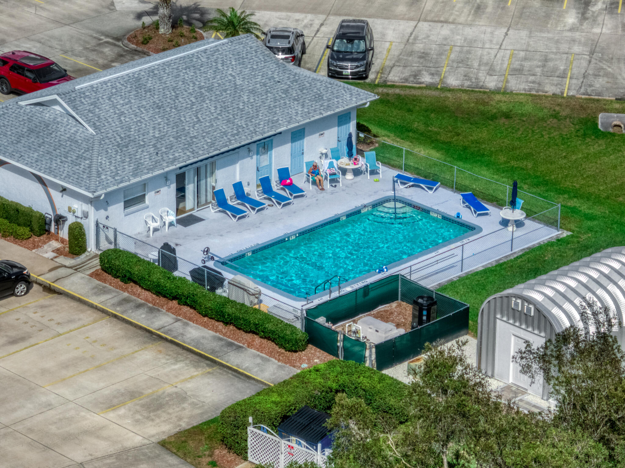 DEEANN LAKEFRONT EST - Residential