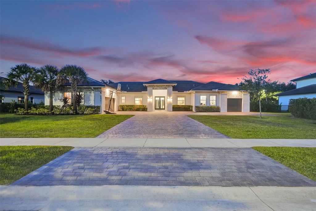 Photo of 10975 N Sierra Ranch Drive, Davie, FL 33324 (MLS # F10544106)