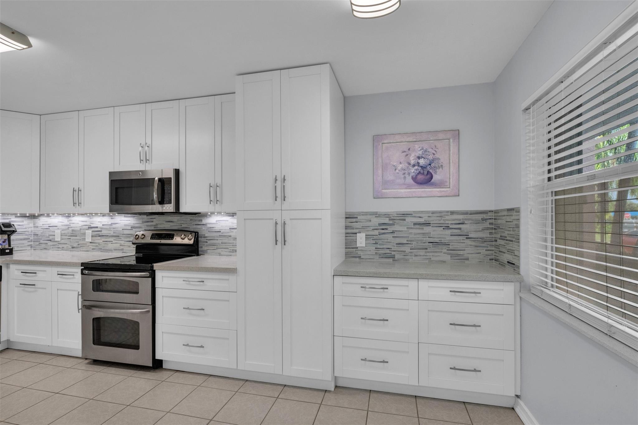 Phase IV Sunrise Lakes - Residential