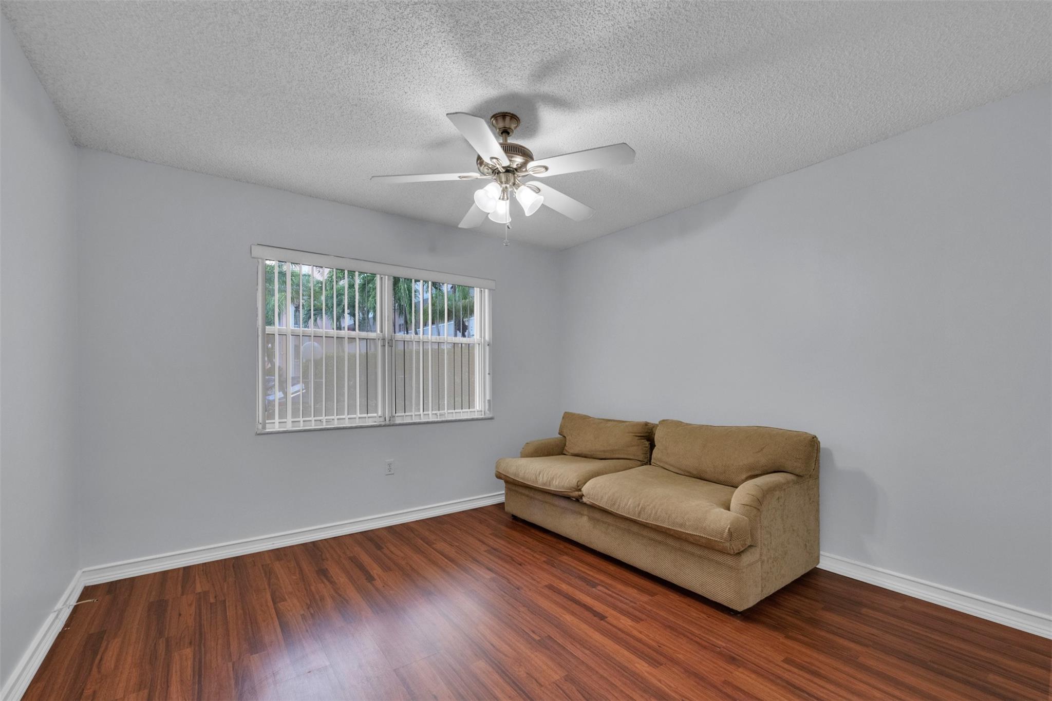 Phase IV Sunrise Lakes - Residential