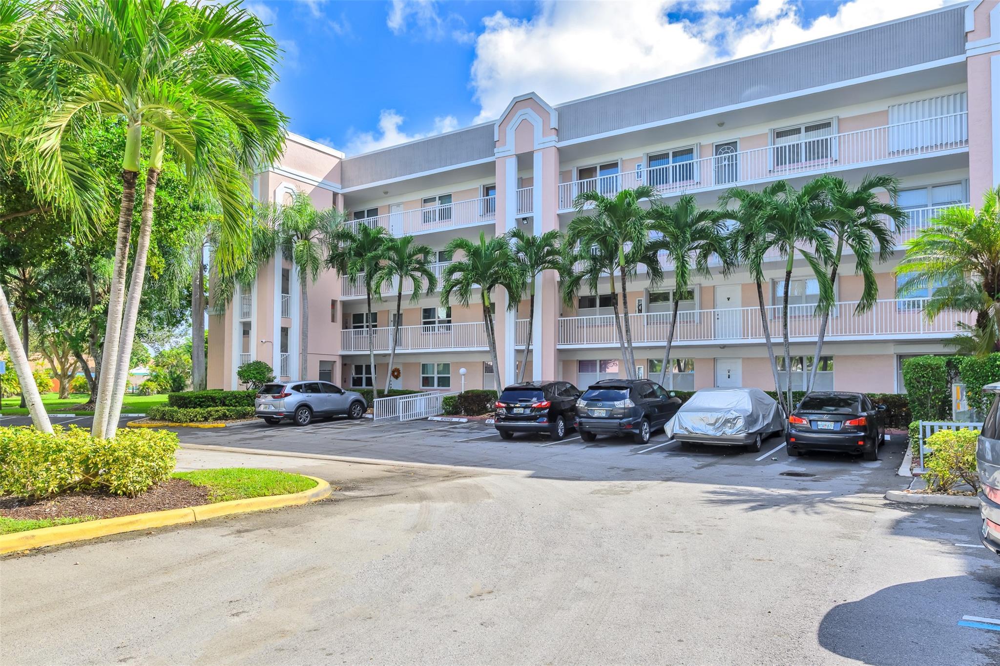 Phase IV Sunrise Lakes - Residential