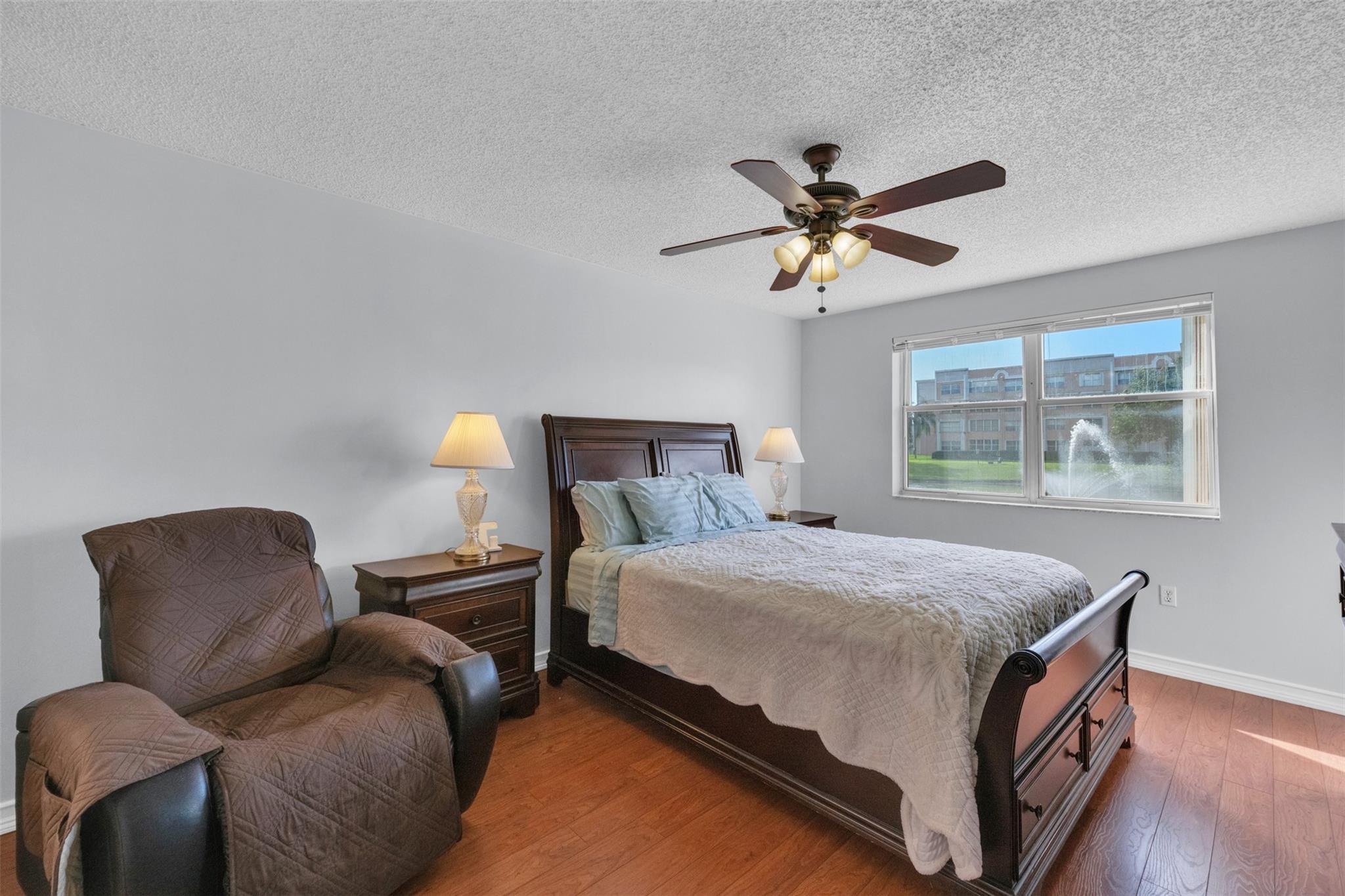 Phase IV Sunrise Lakes - Residential