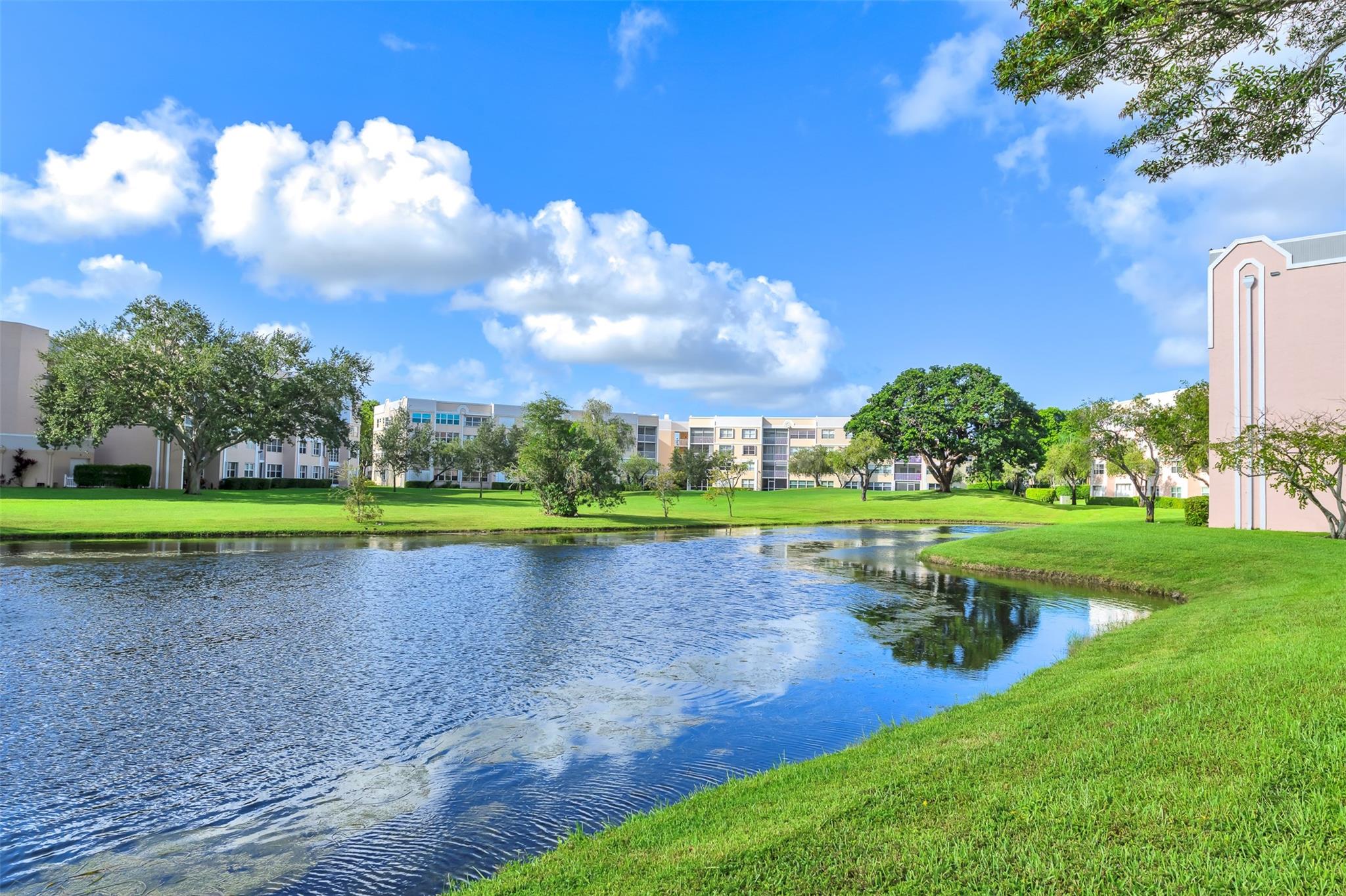 Phase IV Sunrise Lakes - Residential