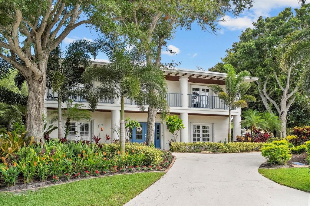 Photo of 33 Rio Vista Drive, Stuart, FL 34996 (MLS # F10509812)