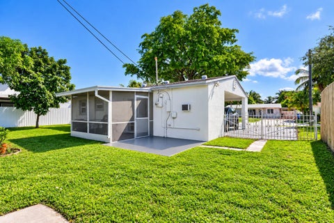 Tiny photo for 4821 SW 18TH Street, Fort Lauderdale, FL 33317 (MLS # B26089118)