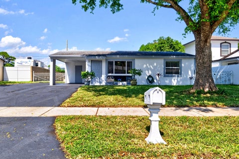 Tiny photo for 4821 SW 18TH Street, Fort Lauderdale, FL 33317 (MLS # B26089118)