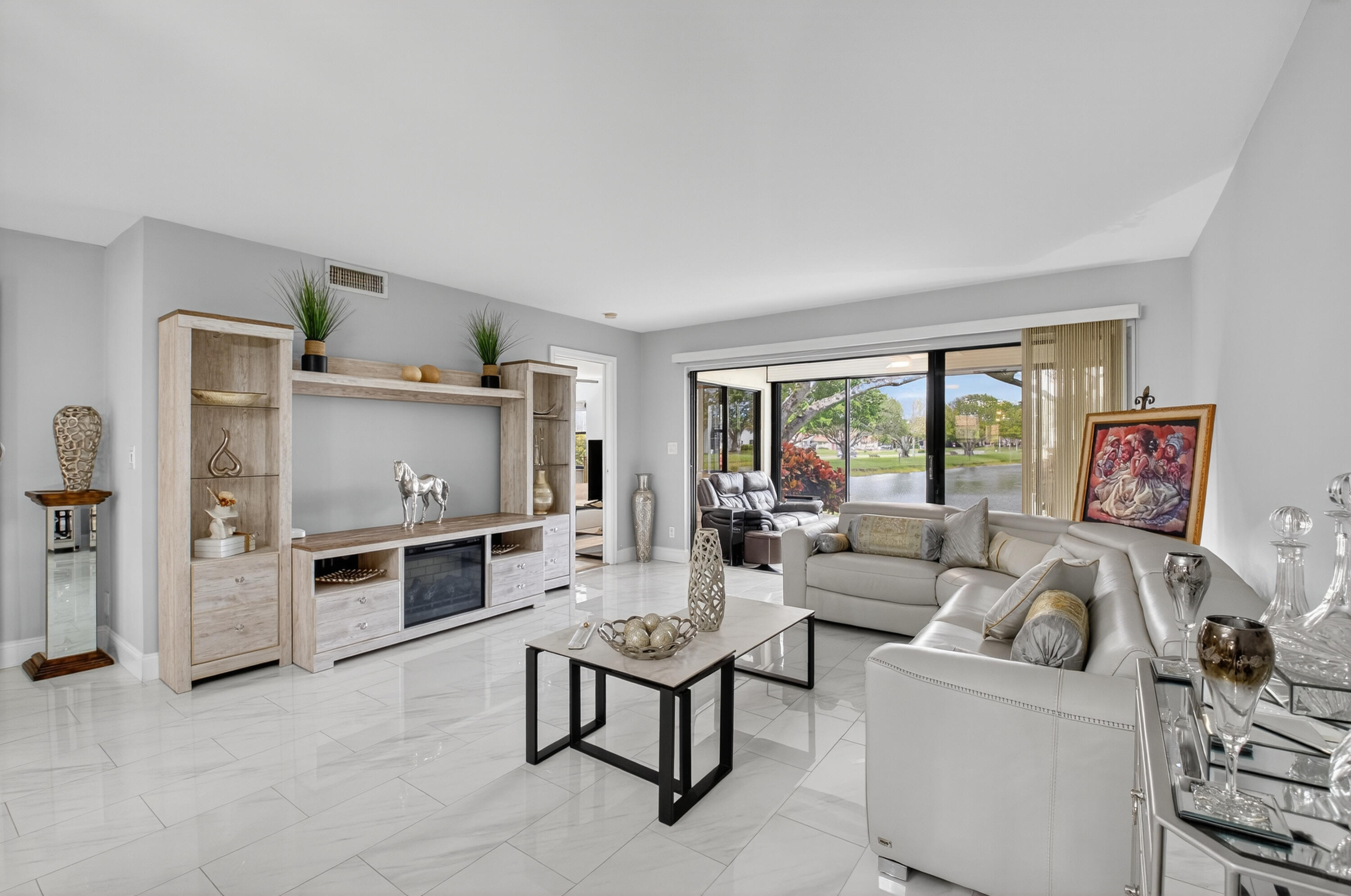 SUN VALLEY EAST CONDO - Residential