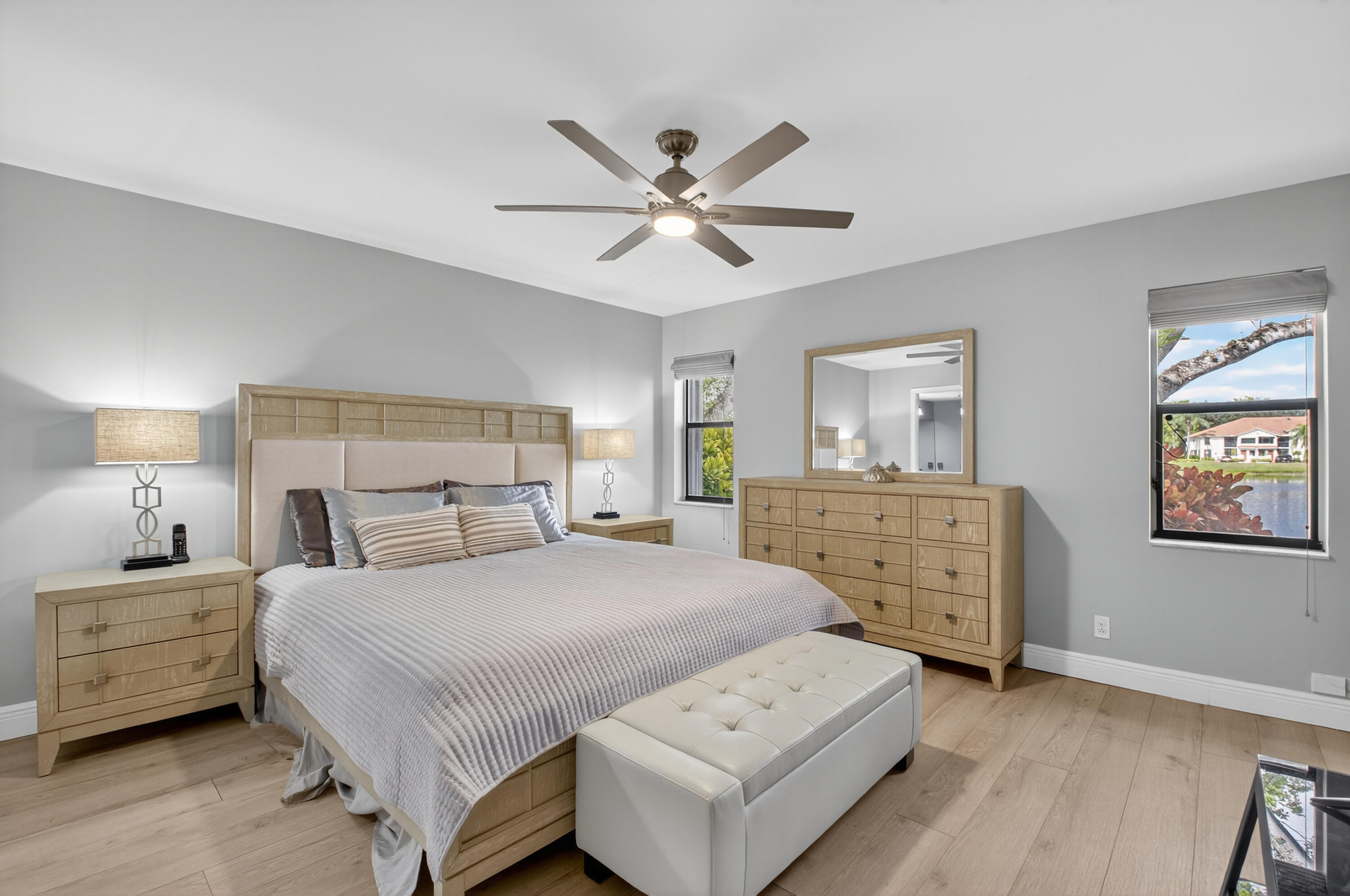 SUN VALLEY EAST CONDO - Residential