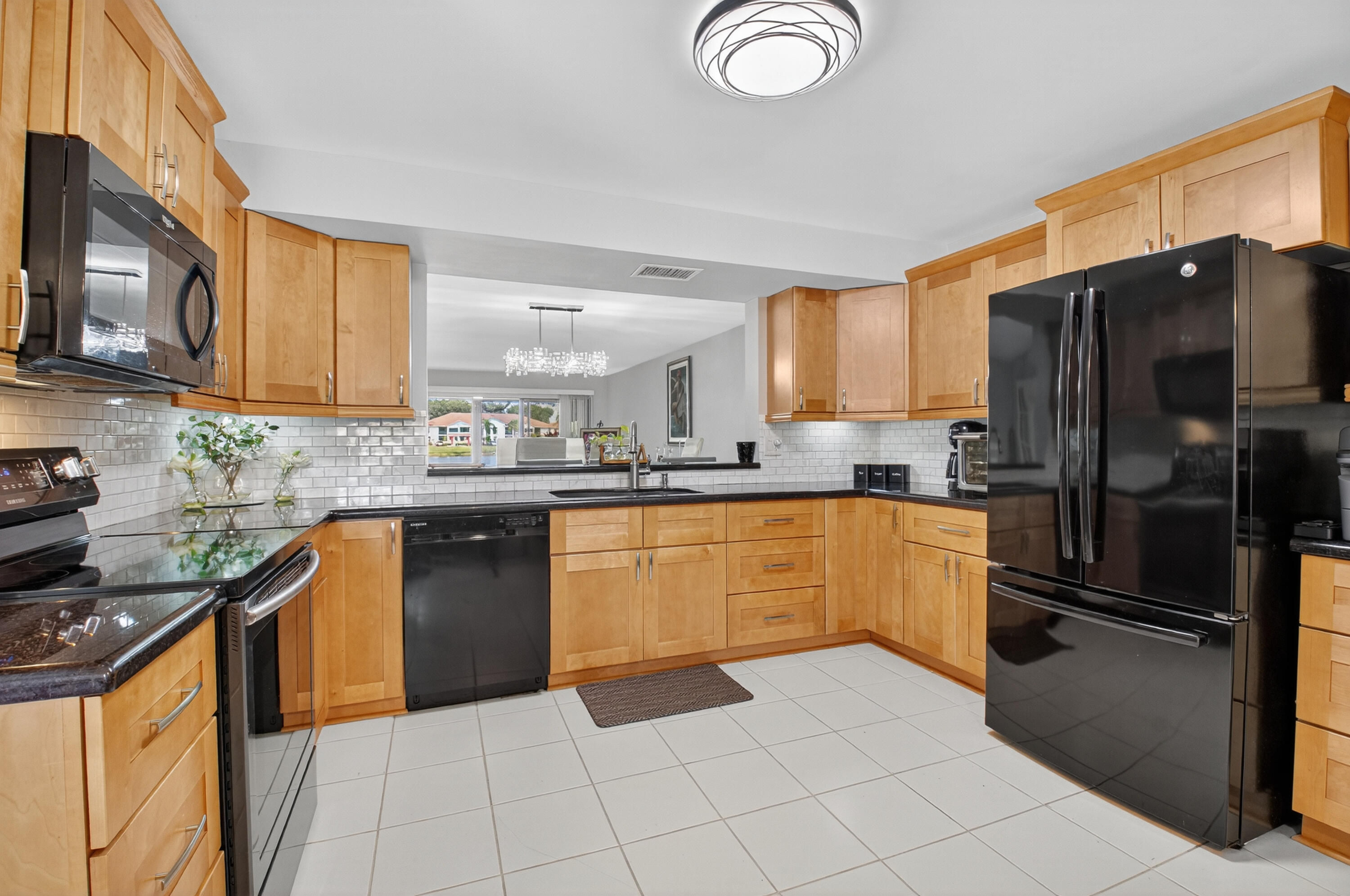 SUN VALLEY EAST CONDO - Residential