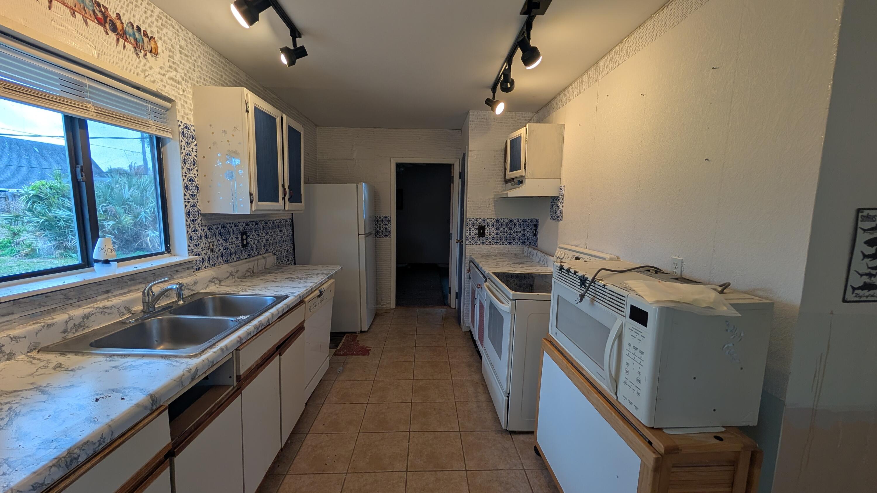 PORT ST LUCIE SECTION 18 - Residential