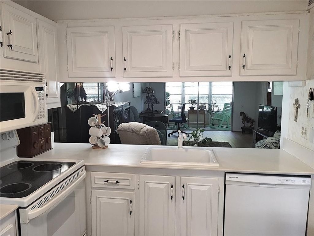 Photo of 2601 Nassau Bend #E1, Coconut Creek, FL 33066 (MLS # F10534928)