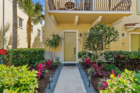 108 Osceola Lane, Jupiter, FL MLS: R11081948
