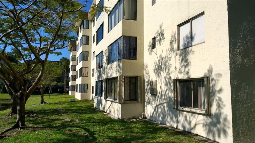 CARLISLE AT HAMPTONS WEST - Residential