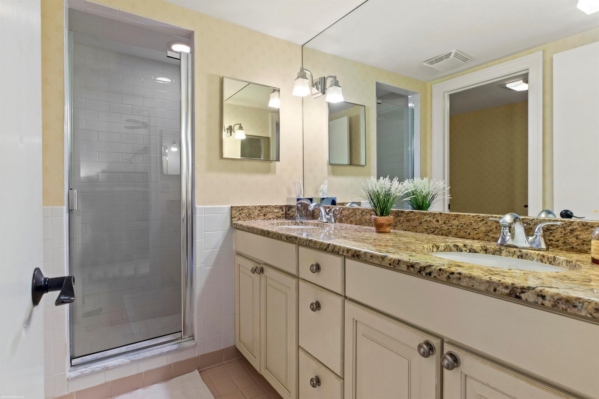 MEADOW BROOK CONDO - Residential