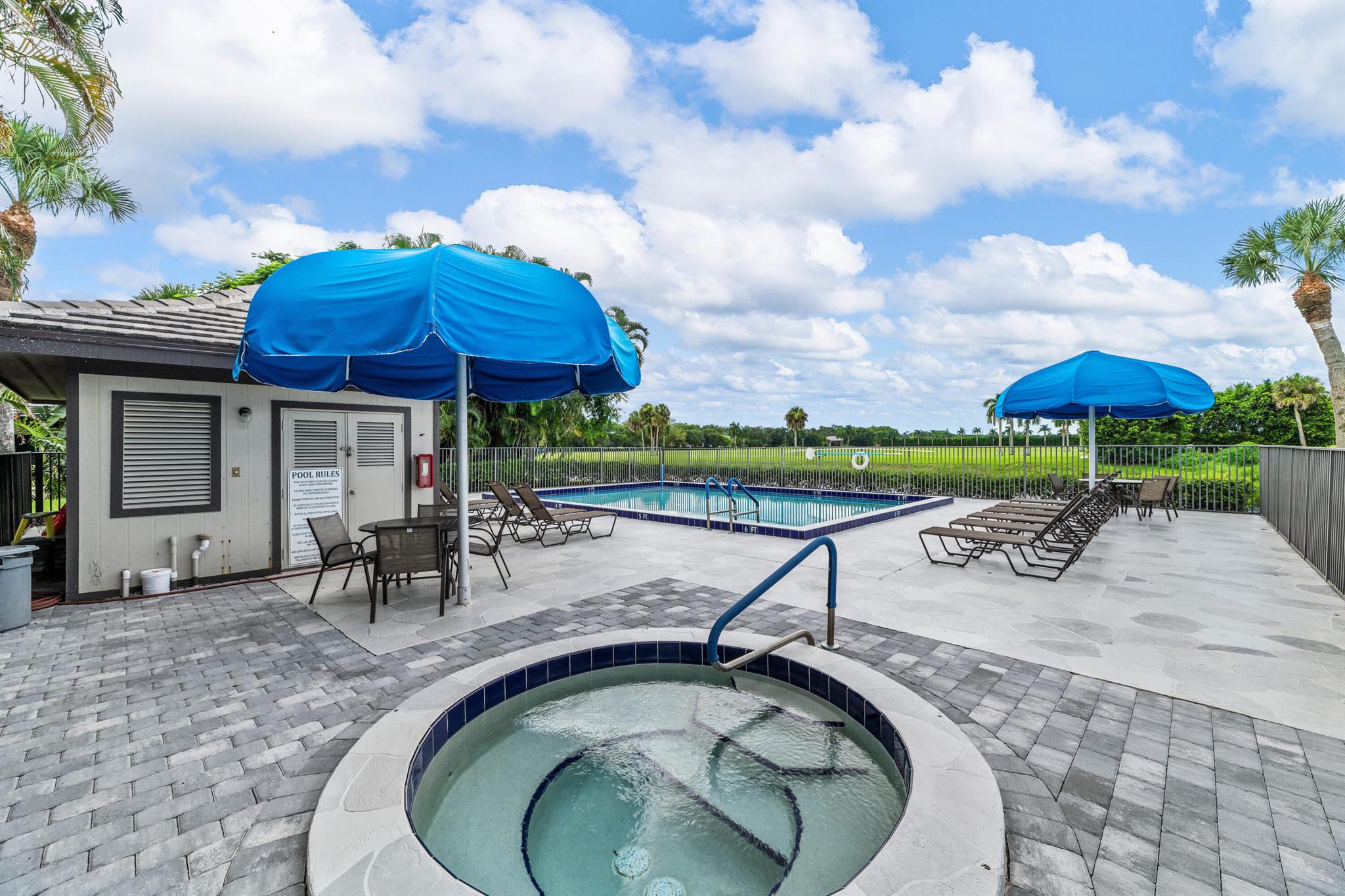 MEADOW BROOK CONDO - Residential