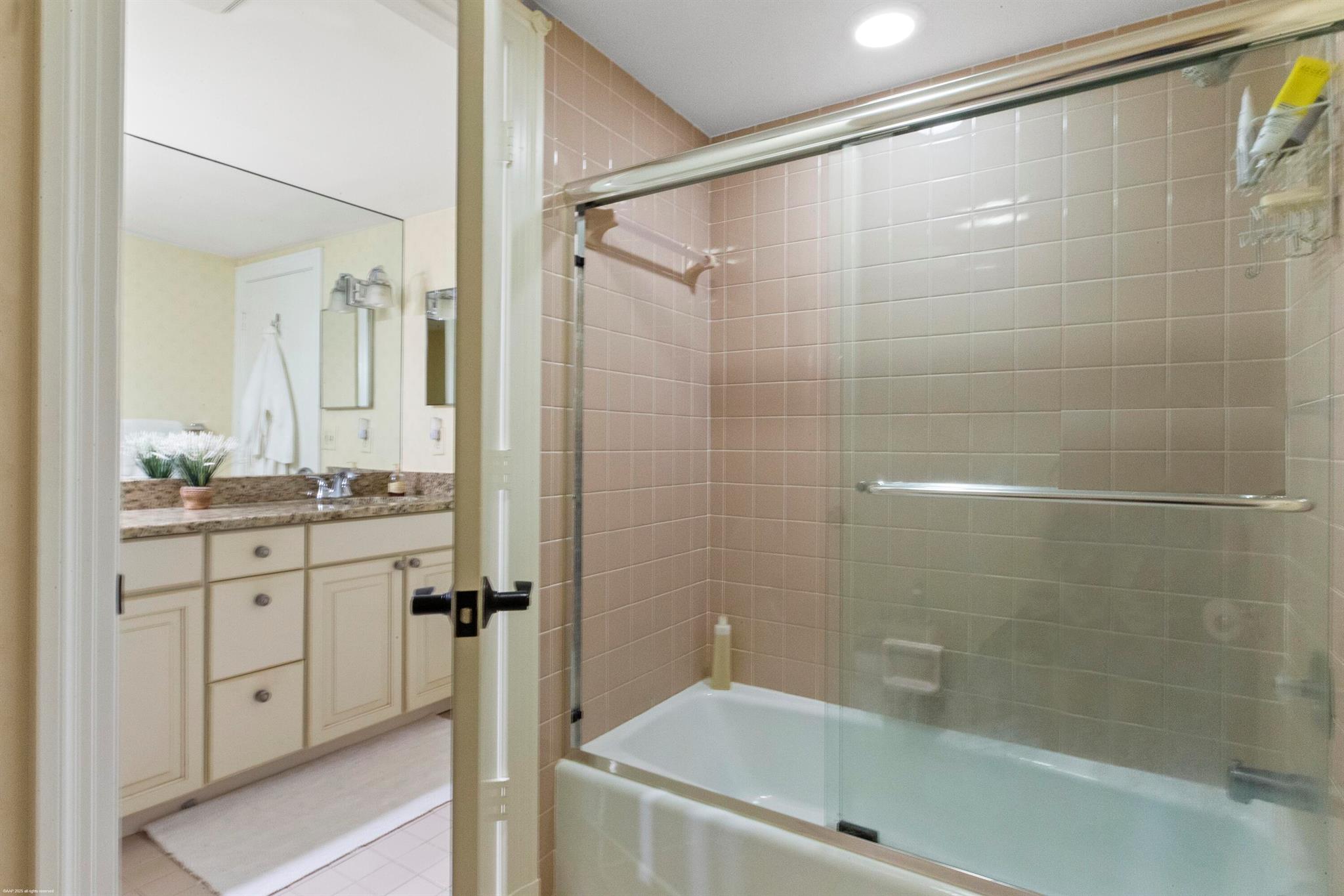 MEADOW BROOK CONDO - Residential