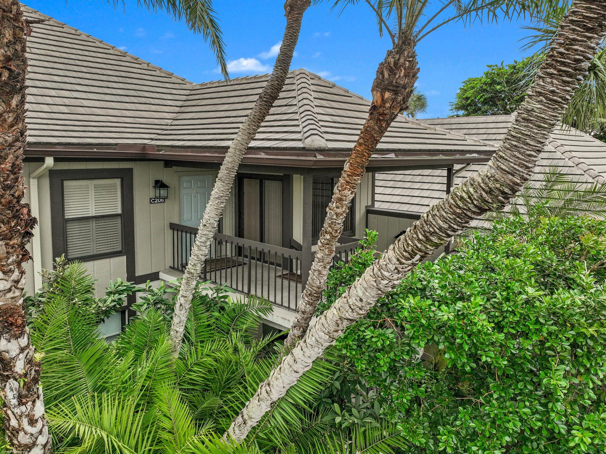 MEADOW BROOK CONDO - Residential