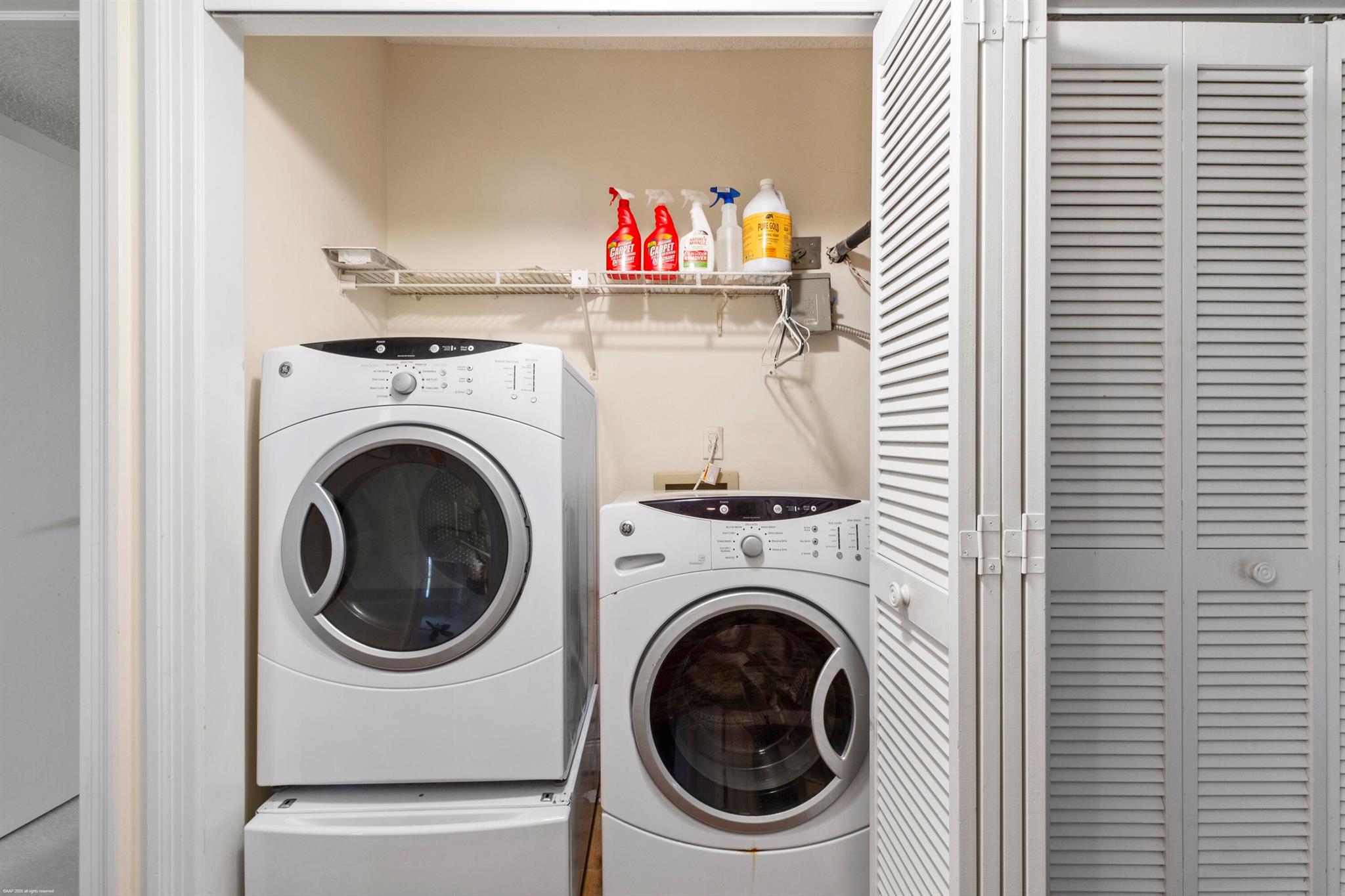 MEADOW BROOK CONDO - Residential