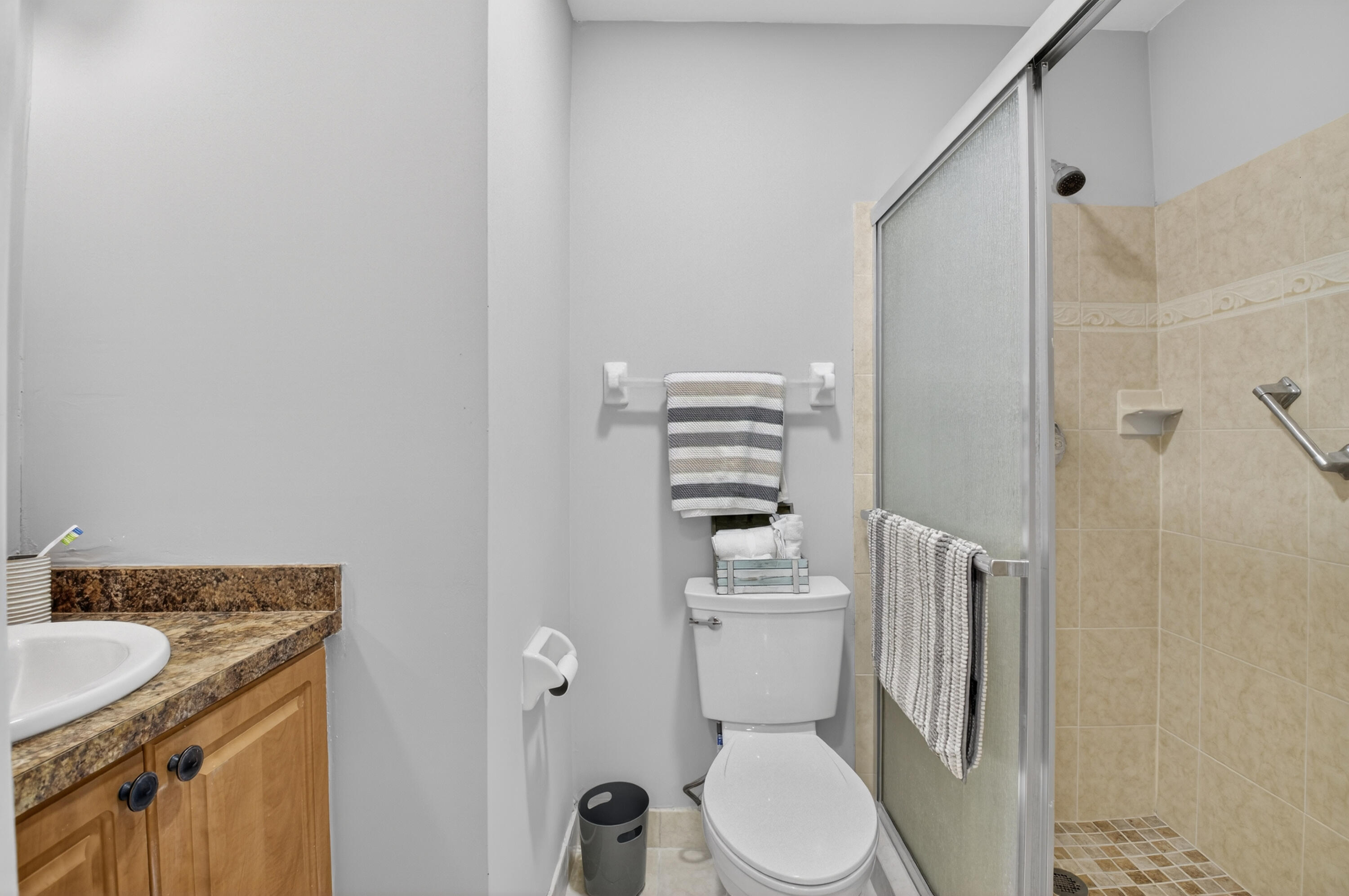 PALM GREENS AT VILLA DEL RAY CONDO II - Residential