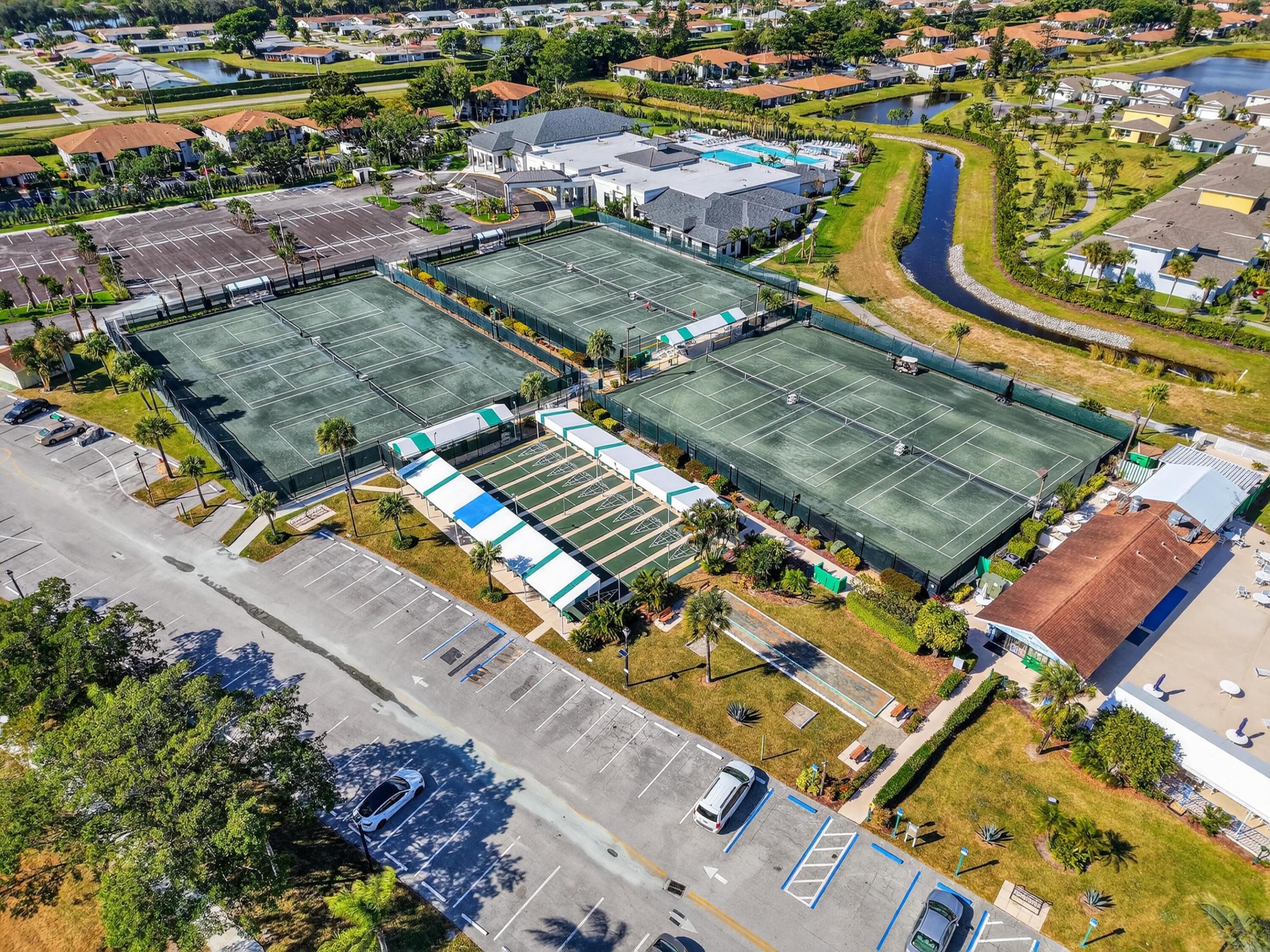 PALM GREENS AT VILLA DEL RAY CONDO II - Residential