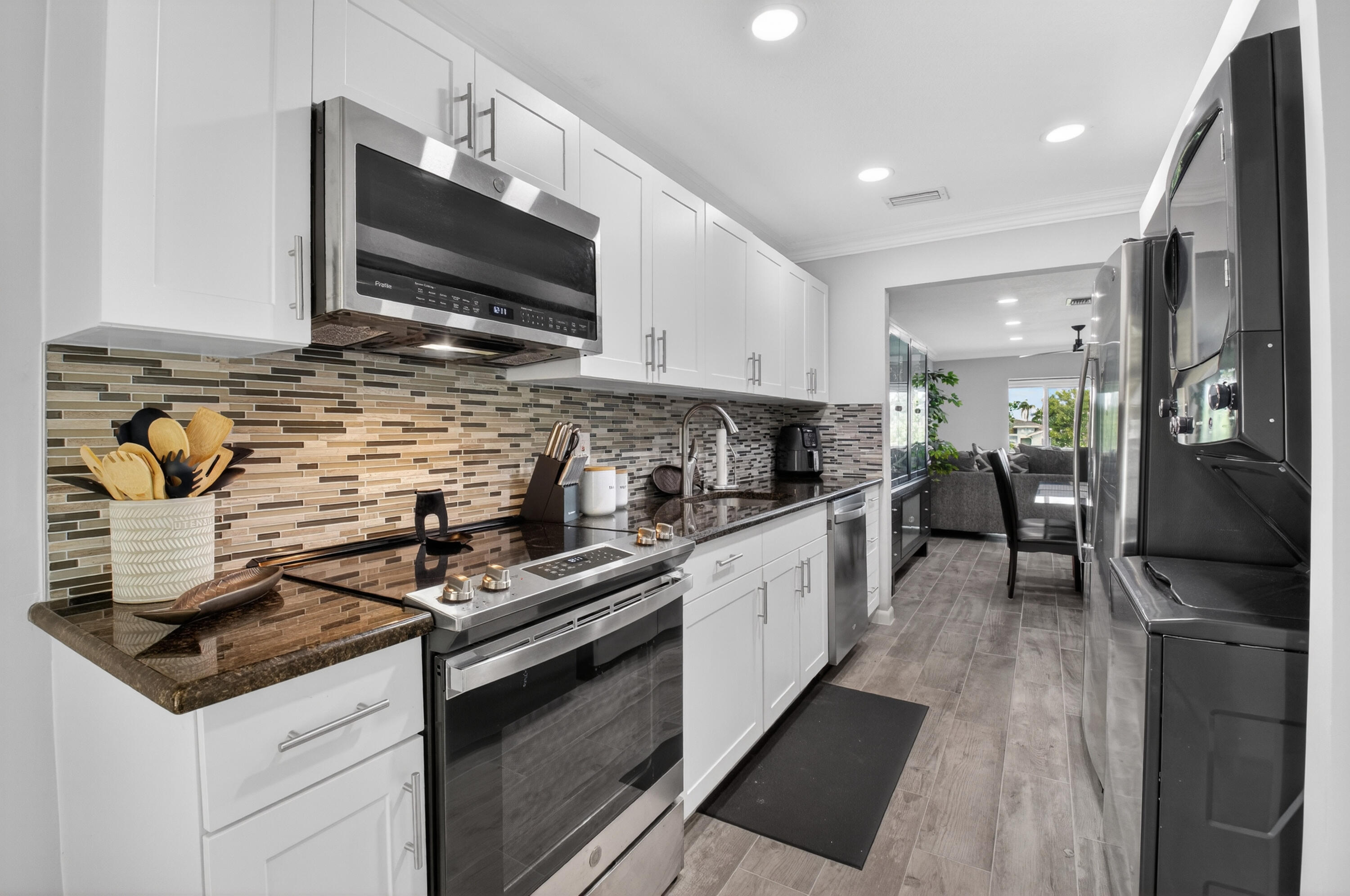 PALM GREENS AT VILLA DEL RAY CONDO II - Residential