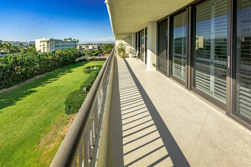 BEACH POINT CONDO - Residential