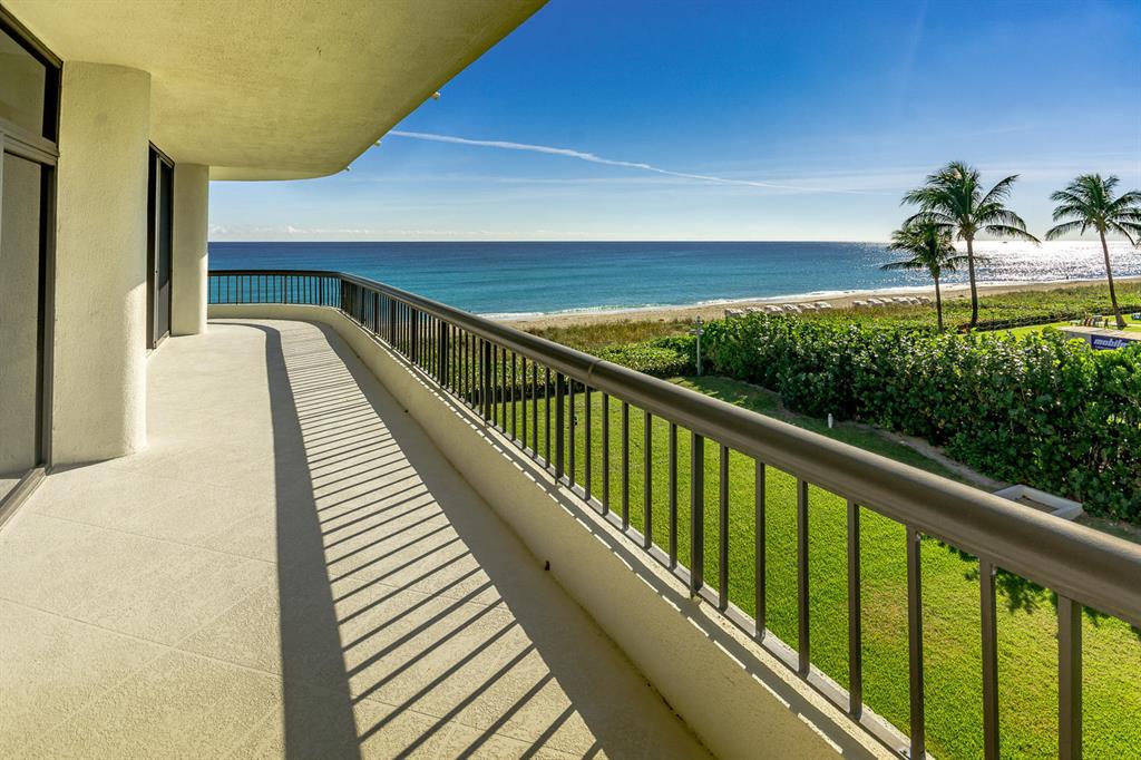 BEACH POINT CONDO - Residential
