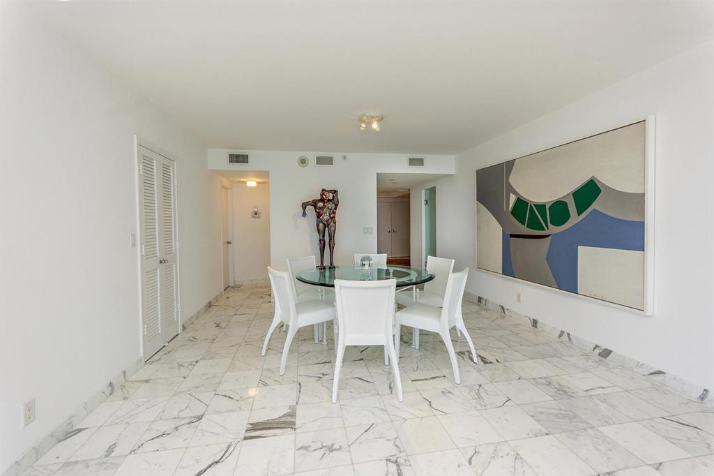 BEACH POINT CONDO - Residential