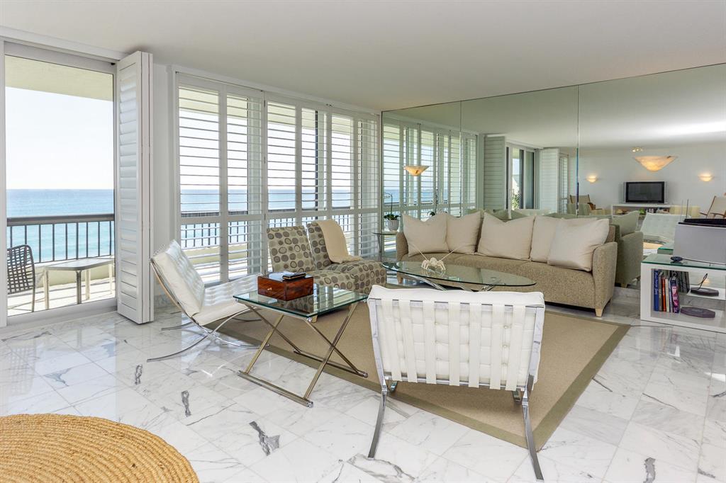 BEACH POINT CONDO - Residential